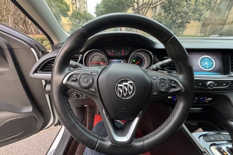 Used Buick Regal 2019 20T Elite Version China VI Standard Steering Wheel