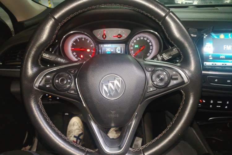 Used Buick Regal 2019 20T Elite Version China VI Standard Steering Wheel