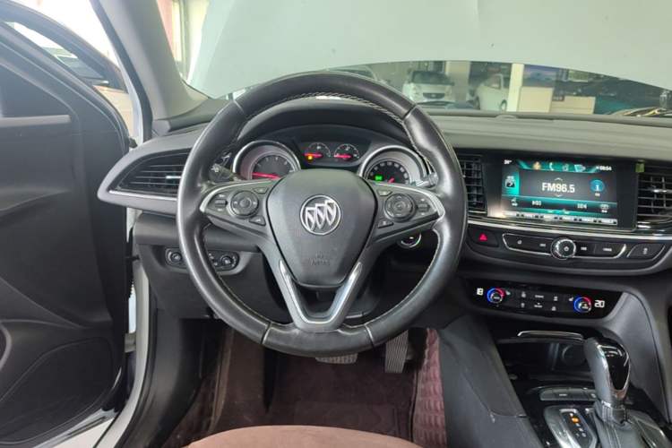 Used Buick Regal 2019 20T Elite Version China VI Standard Steering Wheel