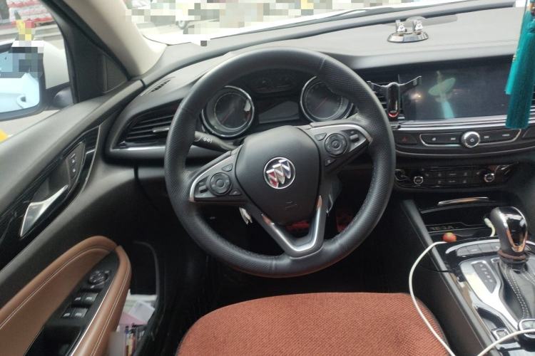 Used Buick Regal 2019 20T Elite Version China VI Standard Steering Wheel