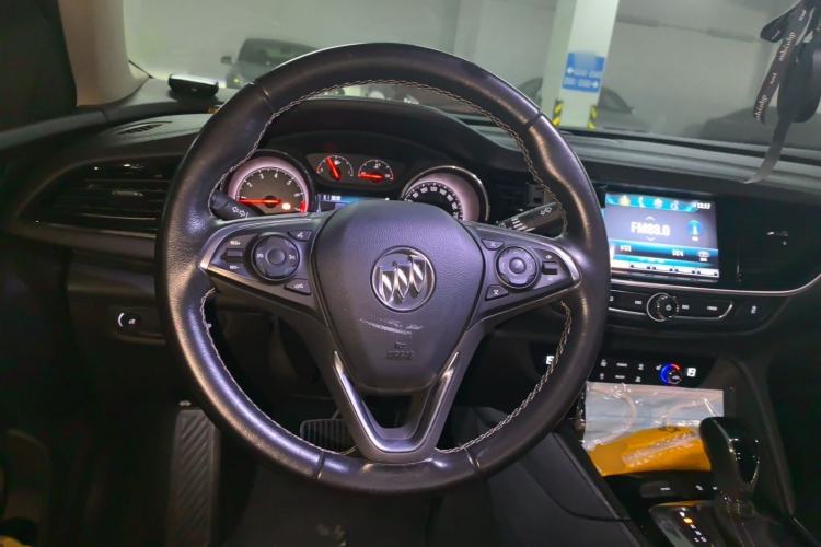 Used Buick Regal 2019 20T Luxury Model China V Standard Steering Wheel