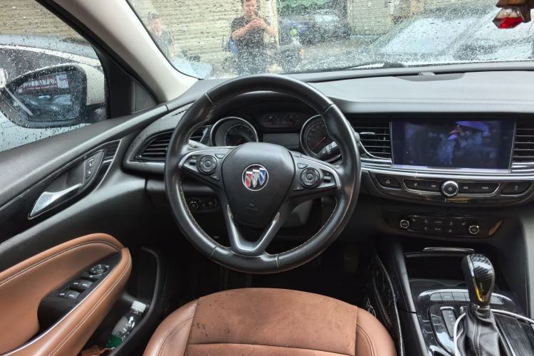 Used Buick Regal 2019 20T Elite Version China VI Standard Steering Wheel