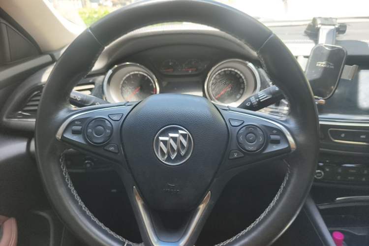 Used Buick Regal 2019 20T Luxury Model China VI Standard Steering Wheel