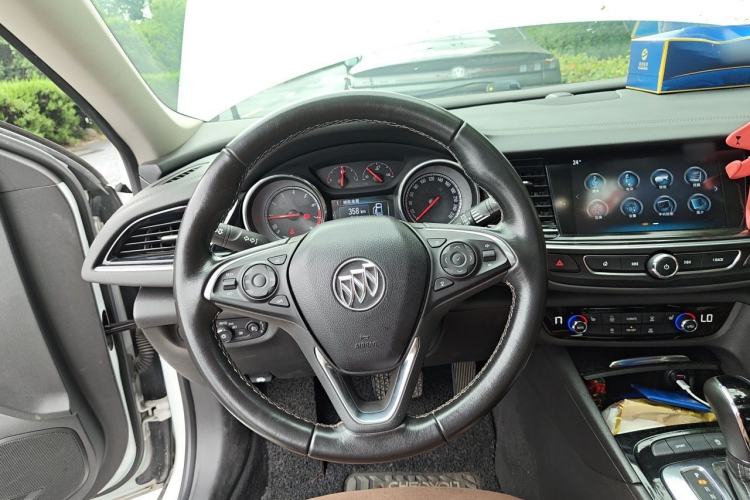 Used Buick Regal 2019 20T Elite Version China VI Standard Steering Wheel