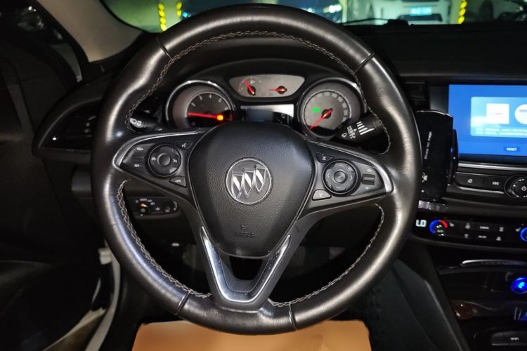 Used Buick Regal 2019 20T Elite Version China VI Standard Steering Wheel