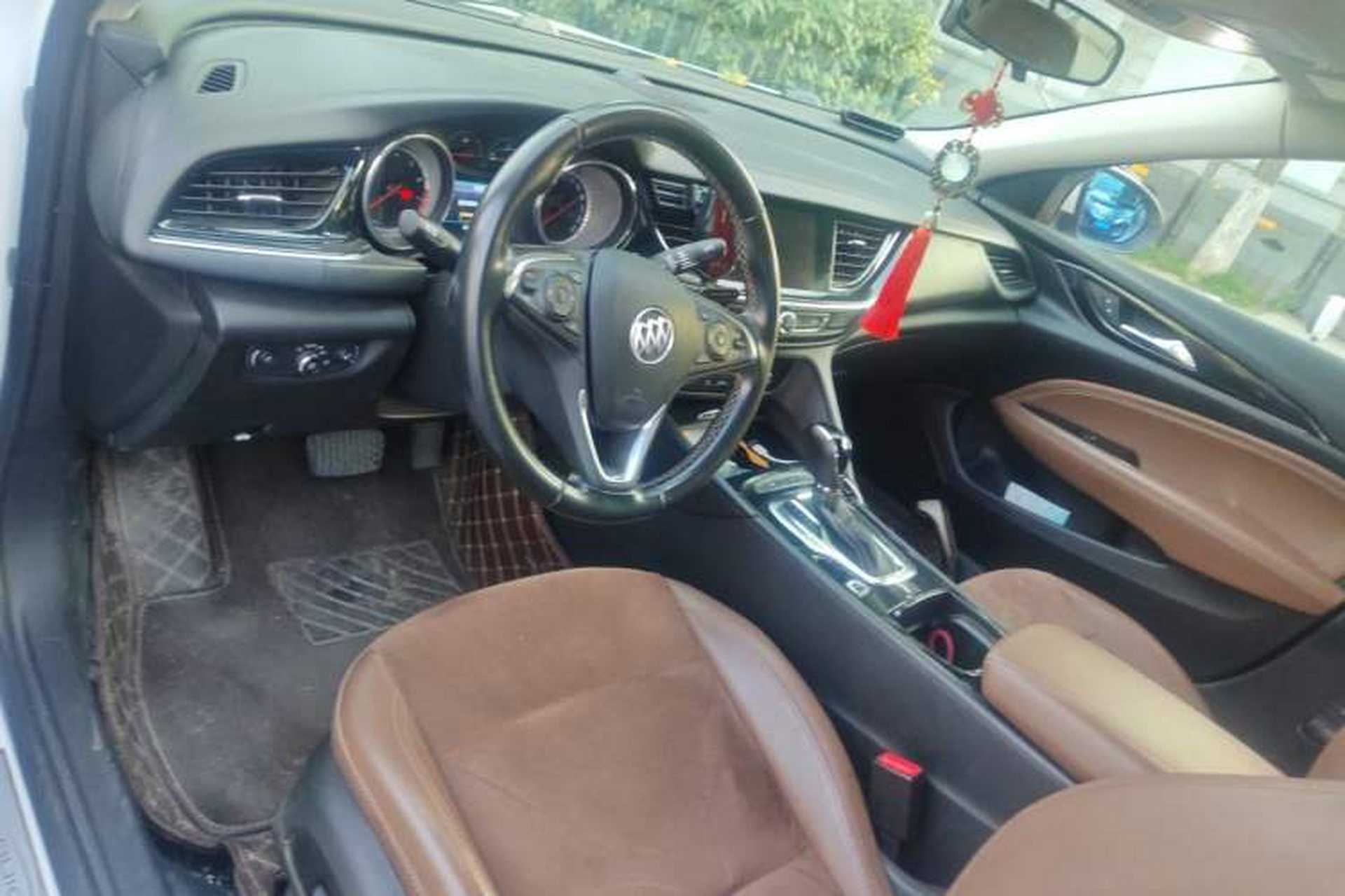 Used Buick Regal 2019 20T Elite Version China VI Standard Steering Wheel