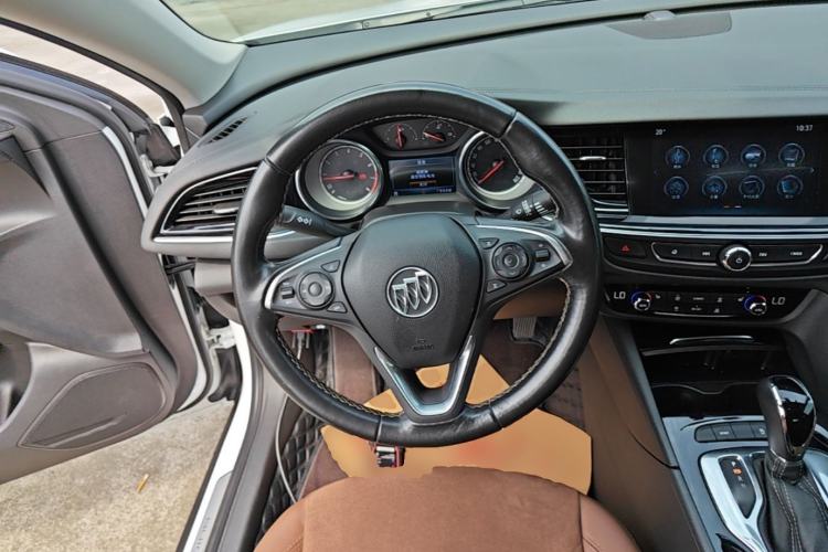 Used Buick Regal 2019 20T Elite Version China VI Standard Steering Wheel