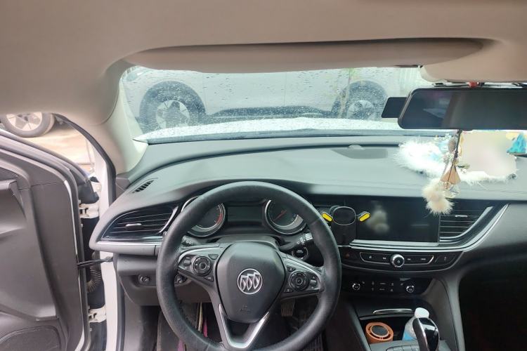 Used Buick Regal 2019 20T Elite Version China VI Standard Steering Wheel