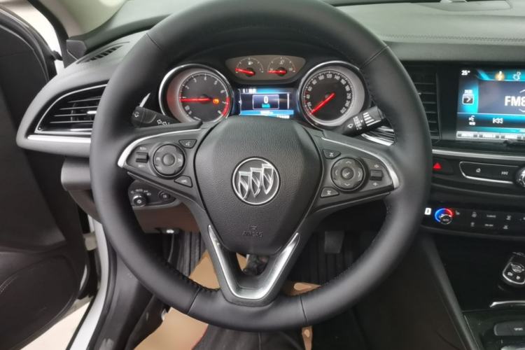 Used Buick Regal 2019 20T Luxury Model China VI Standard Steering Wheel