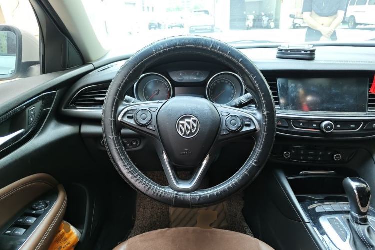Used Buick Regal 2019 20T Elite Version China VI Standard Steering Wheel
