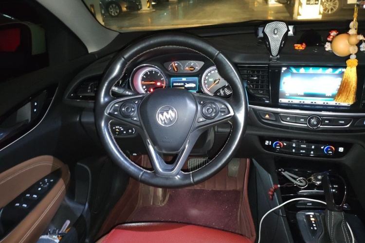 Used Buick Regal 2019 20T Elite Version China V Standard Steering Wheel
