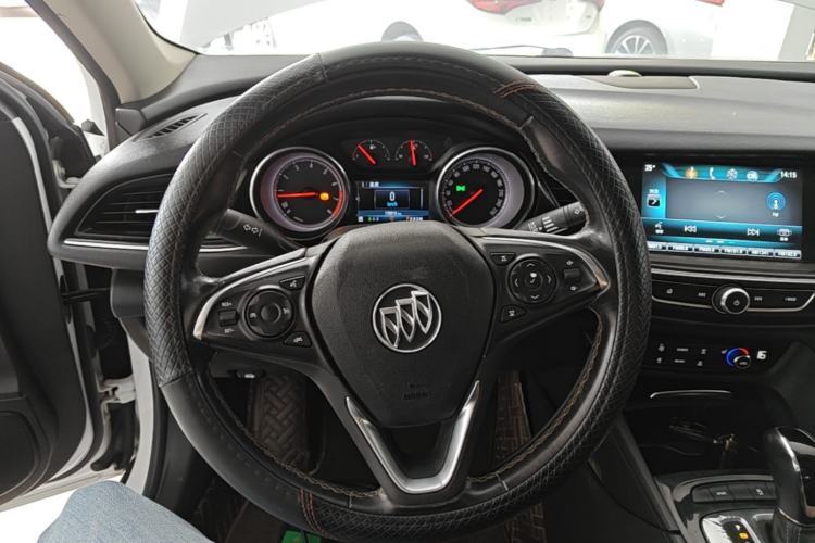 Used Buick Regal 2019 20T Elite Version China V Standard Steering Wheel
