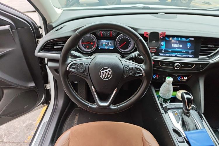 Used Buick Regal 2019 20T Elite Version China VI Standard Steering Wheel