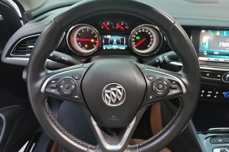Used Buick Regal 2019 20T Elite Version China VI Standard Steering Wheel