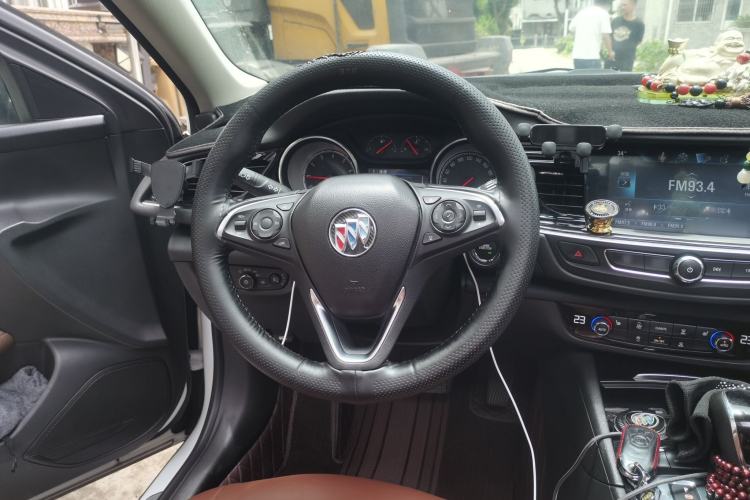 Used Buick Regal 2019 20T Elite Version China VI Standard Steering Wheel