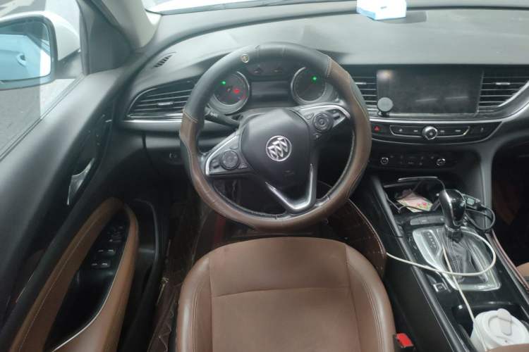Used Buick Regal 2019 20T Elite Version China VI Standard Steering Wheel