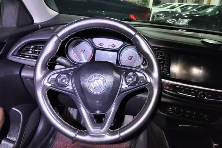 Used Buick Regal 2019 20T Elite Version China VI Standard Steering Wheel