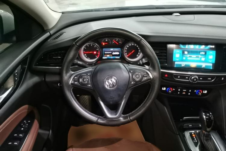 Used Buick Regal 2019 20T Elite Version China VI Standard Steering Wheel