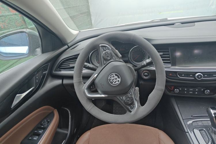 Used Buick Regal 2019 20T Elite Version China VI Standard Steering Wheel