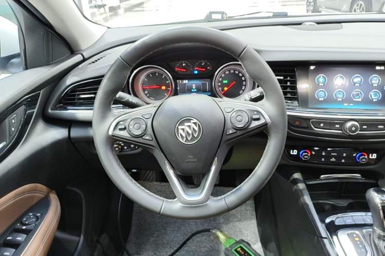 Used Buick Regal 2019 20T Elite Version China VI Standard Steering Wheel