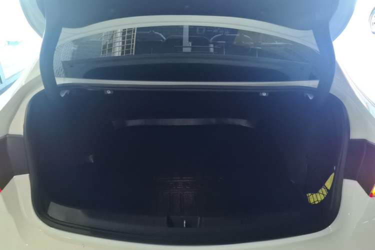 Used Buick Regal 2019 20T Elite Version China VI Standard Trunk