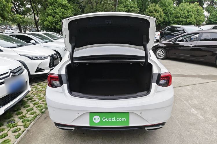 Used Buick Regal 2019 20T Elite Version China VI Standard Trunk