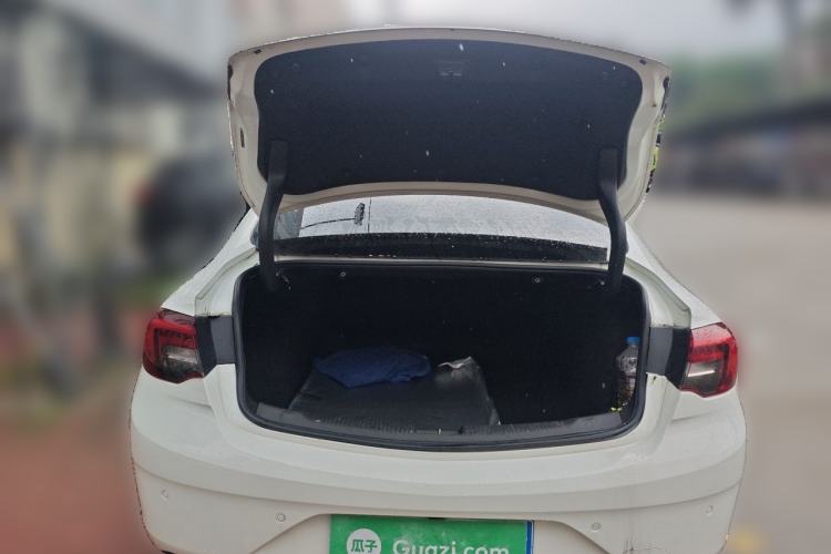 Used Buick Regal 2019 20T Elite Version China VI Standard Trunk