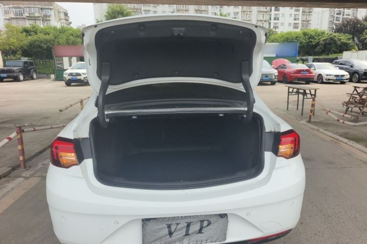 Used Buick Regal 2019 20T Elite Version China VI Standard Trunk