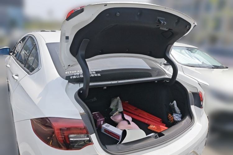 Used Buick Regal 2019 20T Elite Version China VI Standard Trunk
