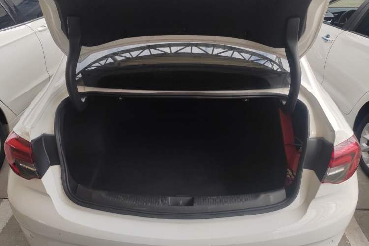 Used Buick Regal 2019 20T Elite Version China VI Standard Trunk