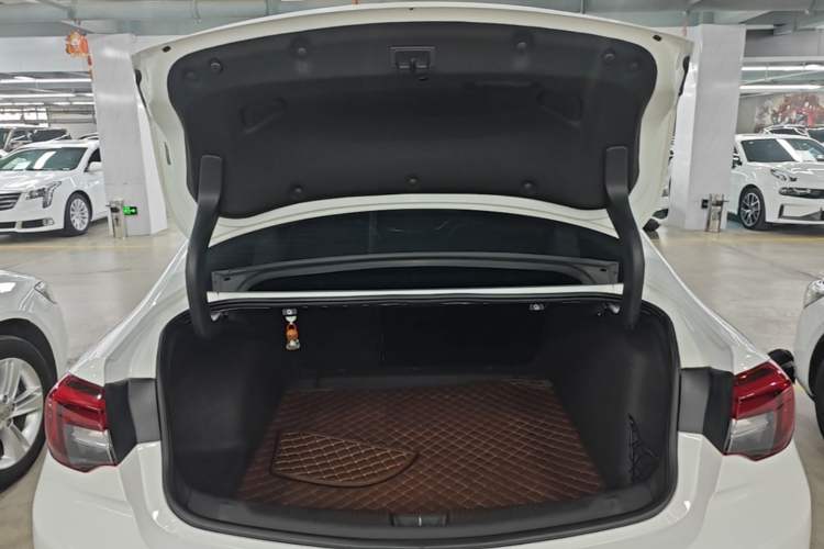 Used Buick Regal 2019 20T Elite Version China V Standard Trunk