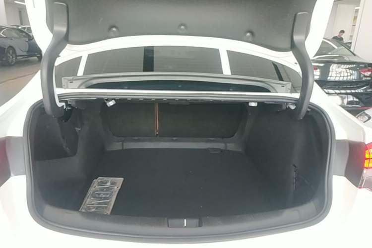 Used Buick Regal 2019 20T Elite Version China VI Standard Trunk