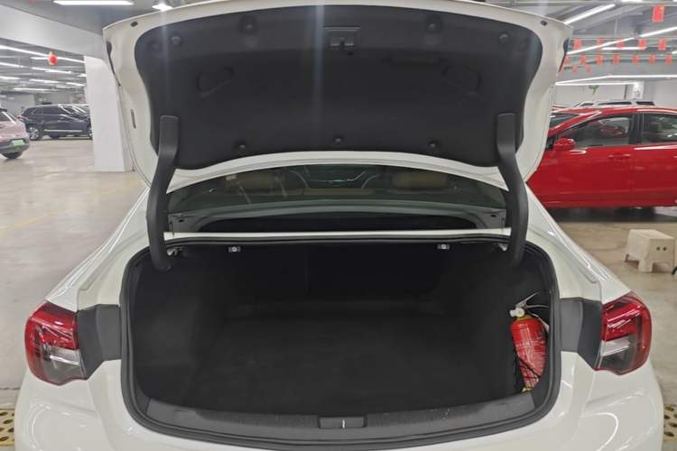 Used Buick Regal 2019 20T Elite Version China V Standard Trunk
