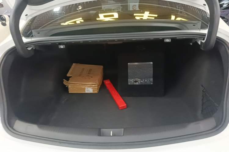 Used Buick Regal 2019 20T Elite Version China VI Standard Trunk