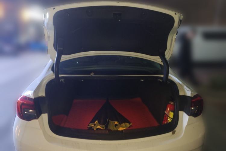 Used Buick Regal 2019 20T Elite Version China VI Standard Trunk