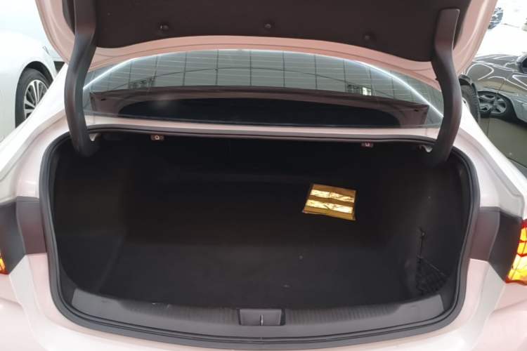 Used Buick Regal 2019 20T Elite Version China VI Standard Trunk