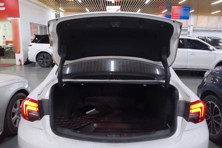 Used Buick Regal 2019 20T Elite Version China VI Standard Trunk