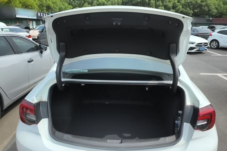 Used Buick Regal 2019 20T Elite Version China VI Standard Trunk