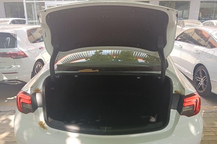Used Buick Regal 2019 20T Elite Version China VI Standard Trunk