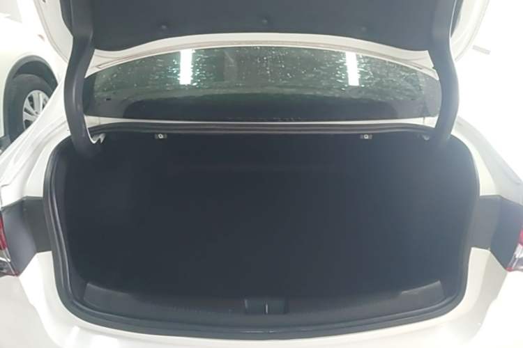 Used Buick Regal 2019 20T Elite Version China VI Standard Trunk