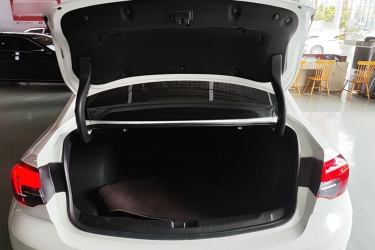 Used Buick Regal 2019 20T Elite Version China VI Standard Trunk