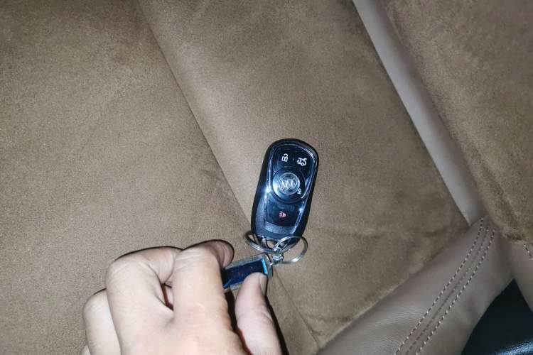 Used Buick Regal 2019 20T Elite Version China V Standard Vehicle Key