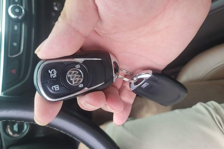 Used Buick Regal 2019 20T Elite Version China VI Standard Vehicle Key
