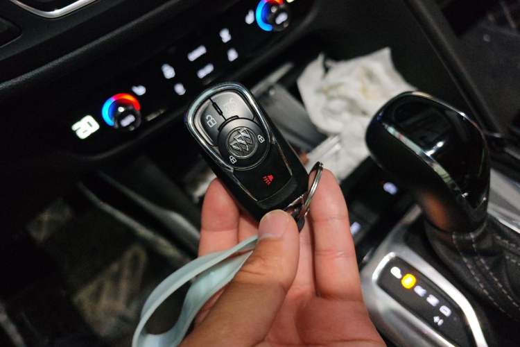 Used Buick Regal 2019 20T Elite Version China VI Standard Vehicle Key