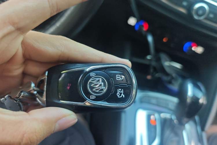Used Buick Regal 2019 20T Luxury Model China V Standard Vehicle Key