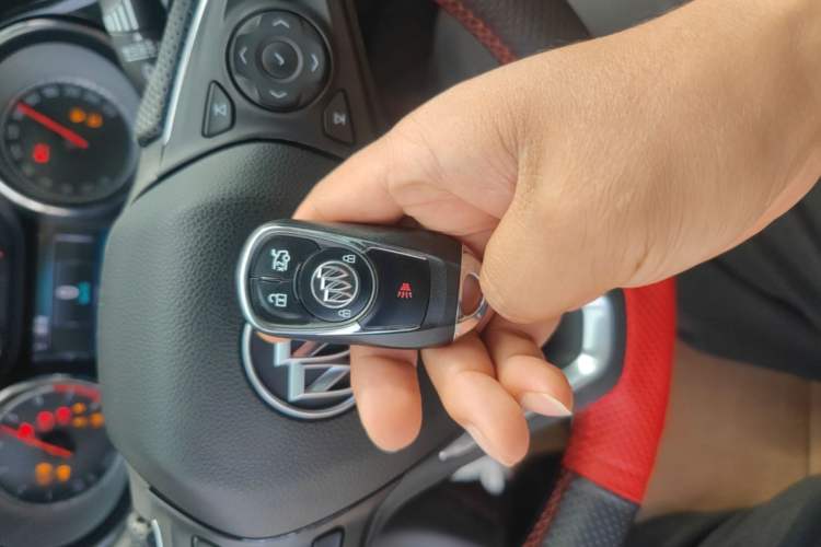 Used Buick Regal 2019 20T Elite Version China VI Standard Vehicle Key