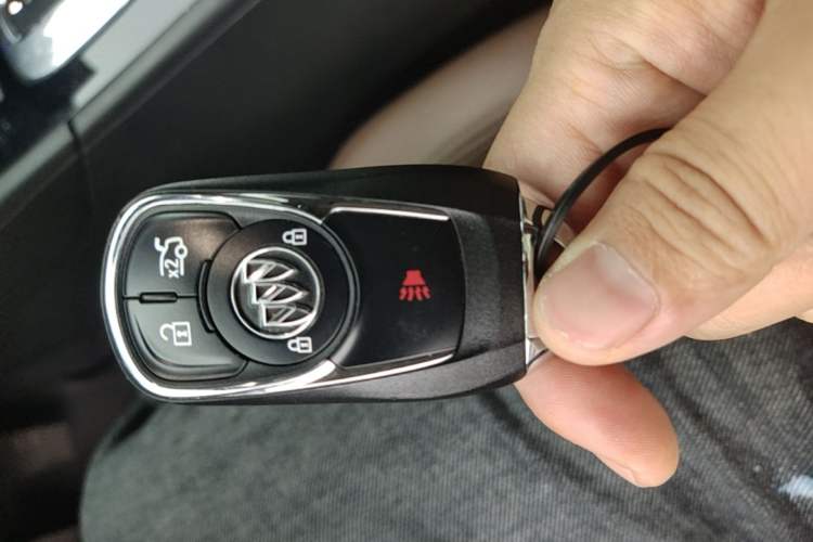 Used Buick Regal 2019 20T Elite Version China VI Standard Vehicle Key
