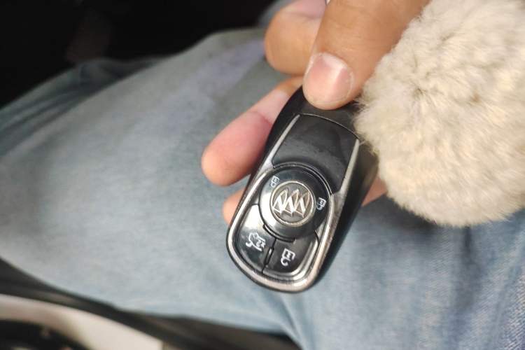 Used Buick Regal 2019 20T Elite Version China VI Standard Vehicle Key