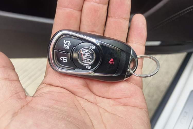 Used Buick Regal 2019 28T Luxury Edition China VI Vehicle Key