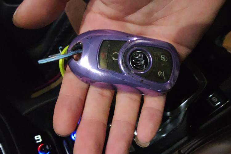 Used Buick Regal 2019 20T Elite Version China VI Standard Vehicle Key